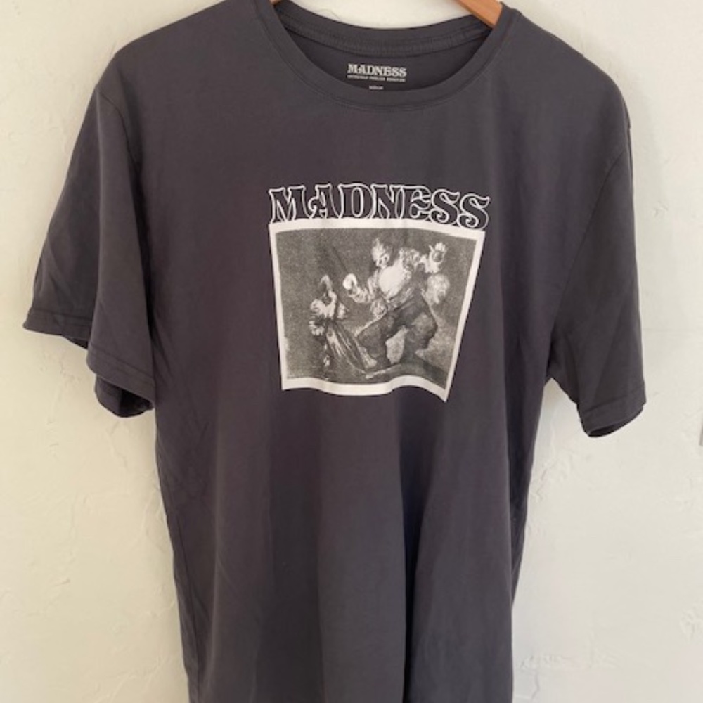 Madness Skateboards T Shirt Grey Medium